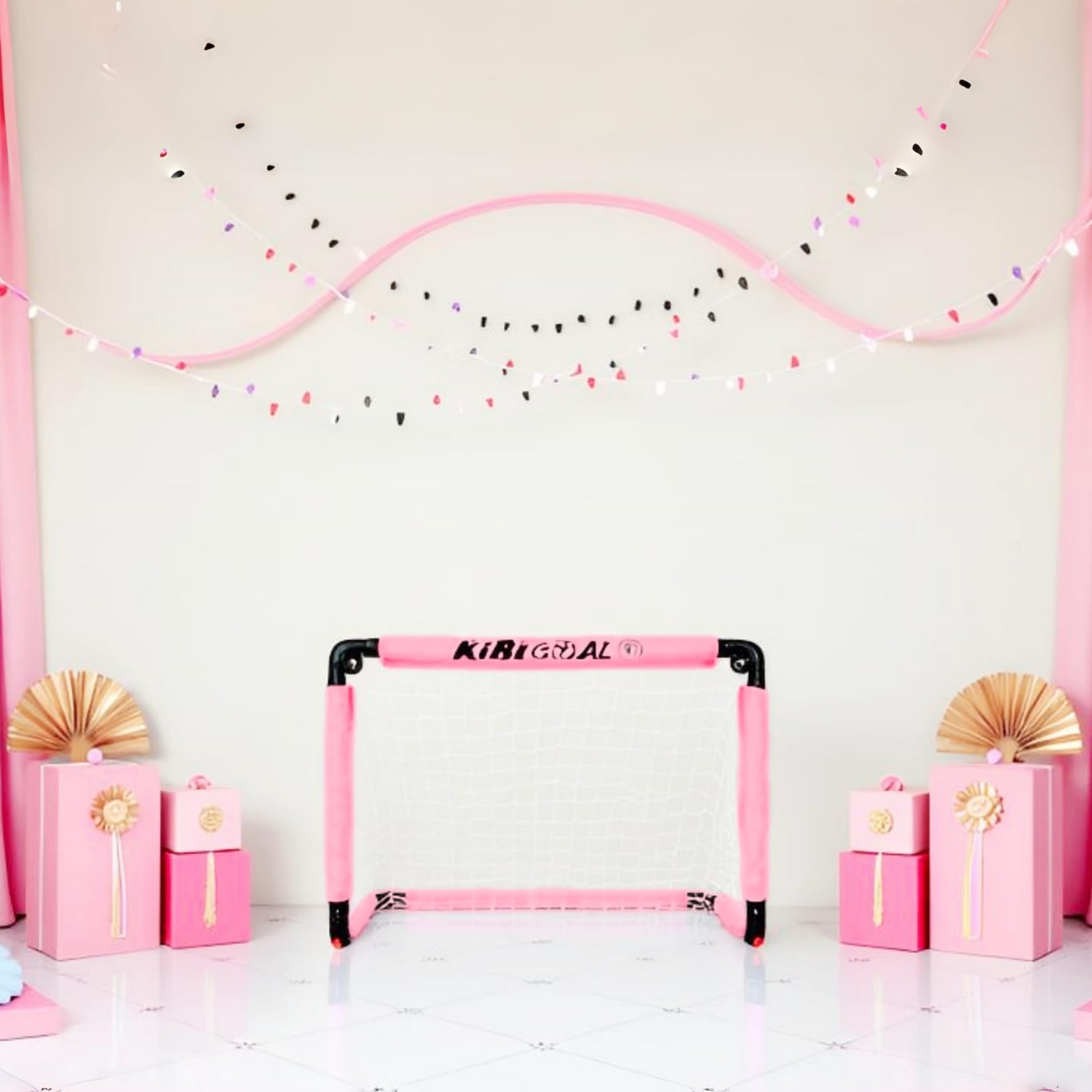 Portería de fútbol para niños pequeños, tamaño pequeño, plegable, para jardín, interior y exterior, 60 x 45 cm, color rosa, regalo de juguete para niña