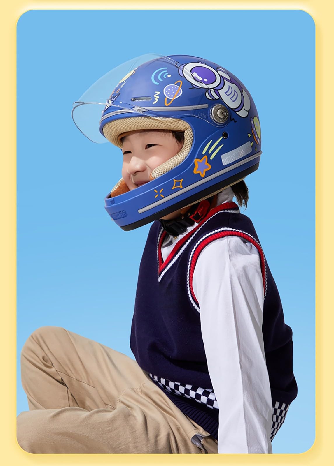 Casco Integral De Motocicleta para Niños con Visera Bonito Casco Infantil Apto para Scooters Y Motocicletas Cuatro Orificios De Ventilación Diseño Ligero Homologado por ECE
