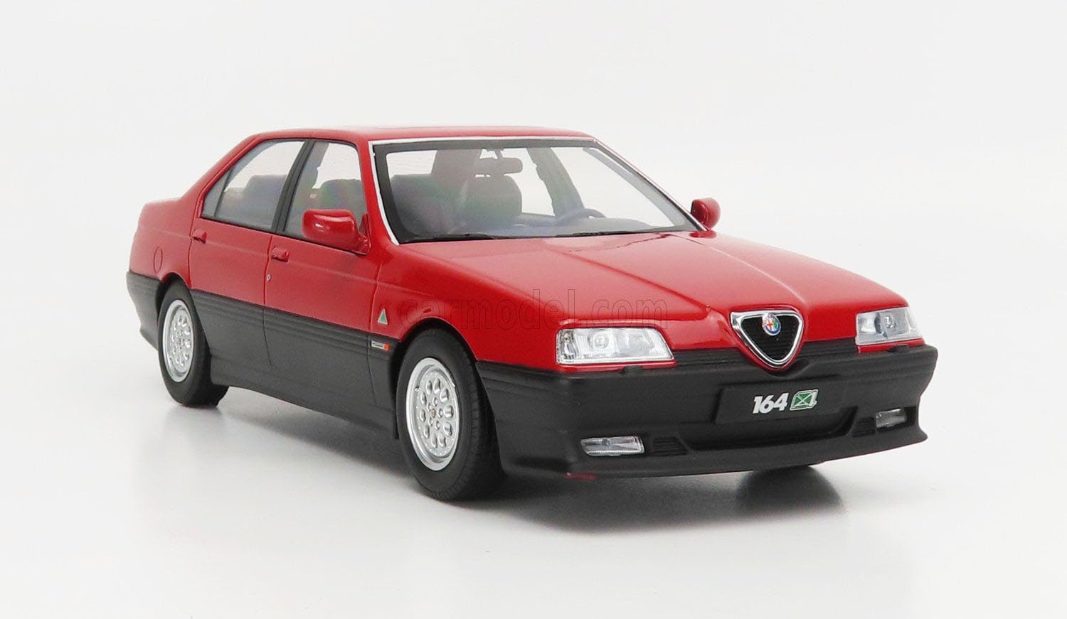 トリプル9 1/18 アルファロメオ 164 Q4 1994 (ホワイト) Triple 9 1/18 Alfa Romeo 164 Q4 1994 ホワイト アルファロメオ