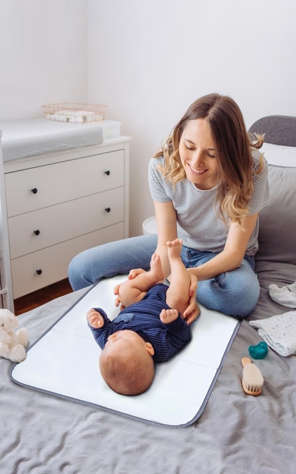 Lekebaby Pliable Matelas a Langer de Voyage, Tapis à Langer pour Bébé,Impermeable Portable Tapis a Langer Bebe pour Maison Extérieur Voyage(70x40cm)