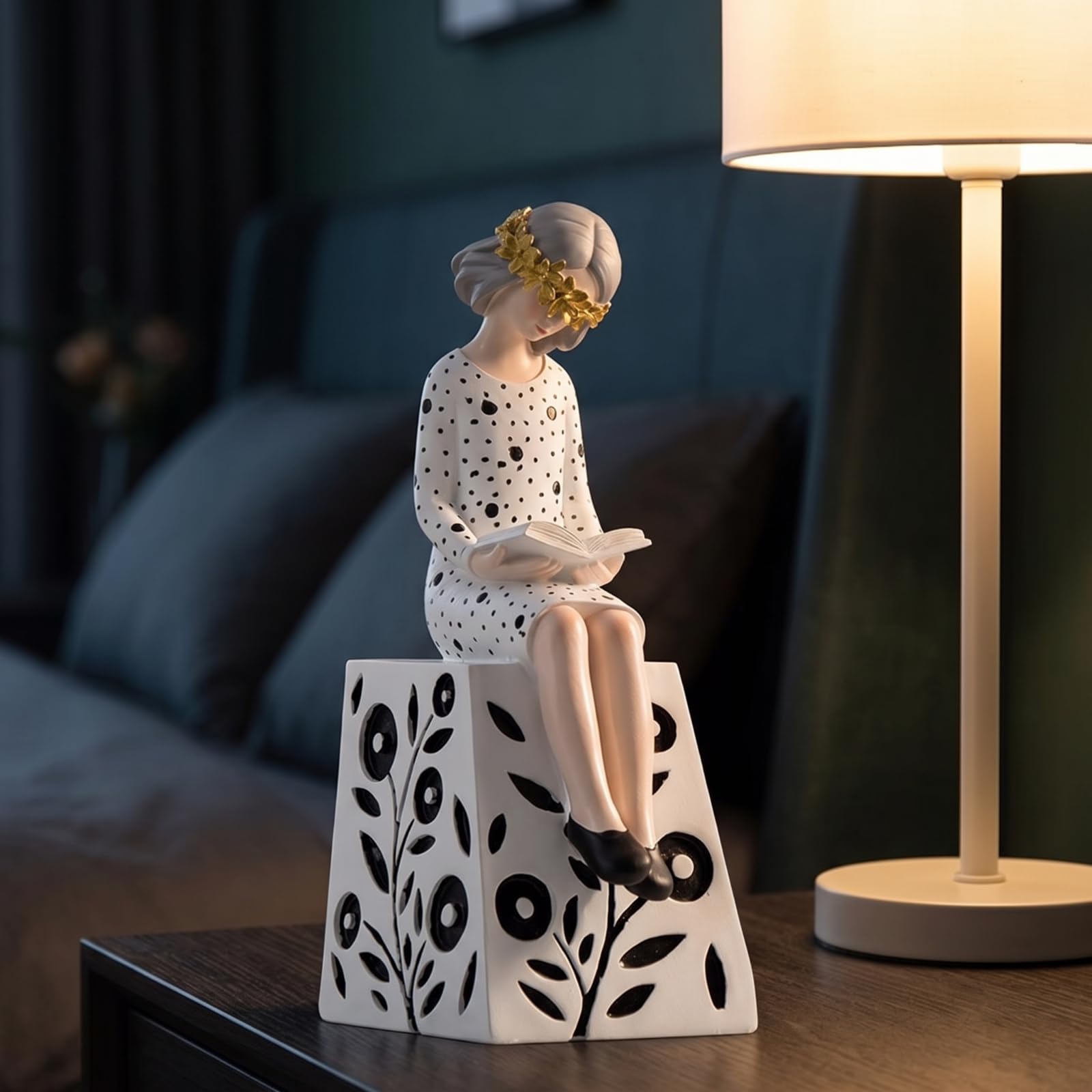 Ornamento Astratto | Stile Dipinto a Mano, Statuetta di Ragazza che Legge, per Soggiorno, Dei Libri, Lettori, Bianco