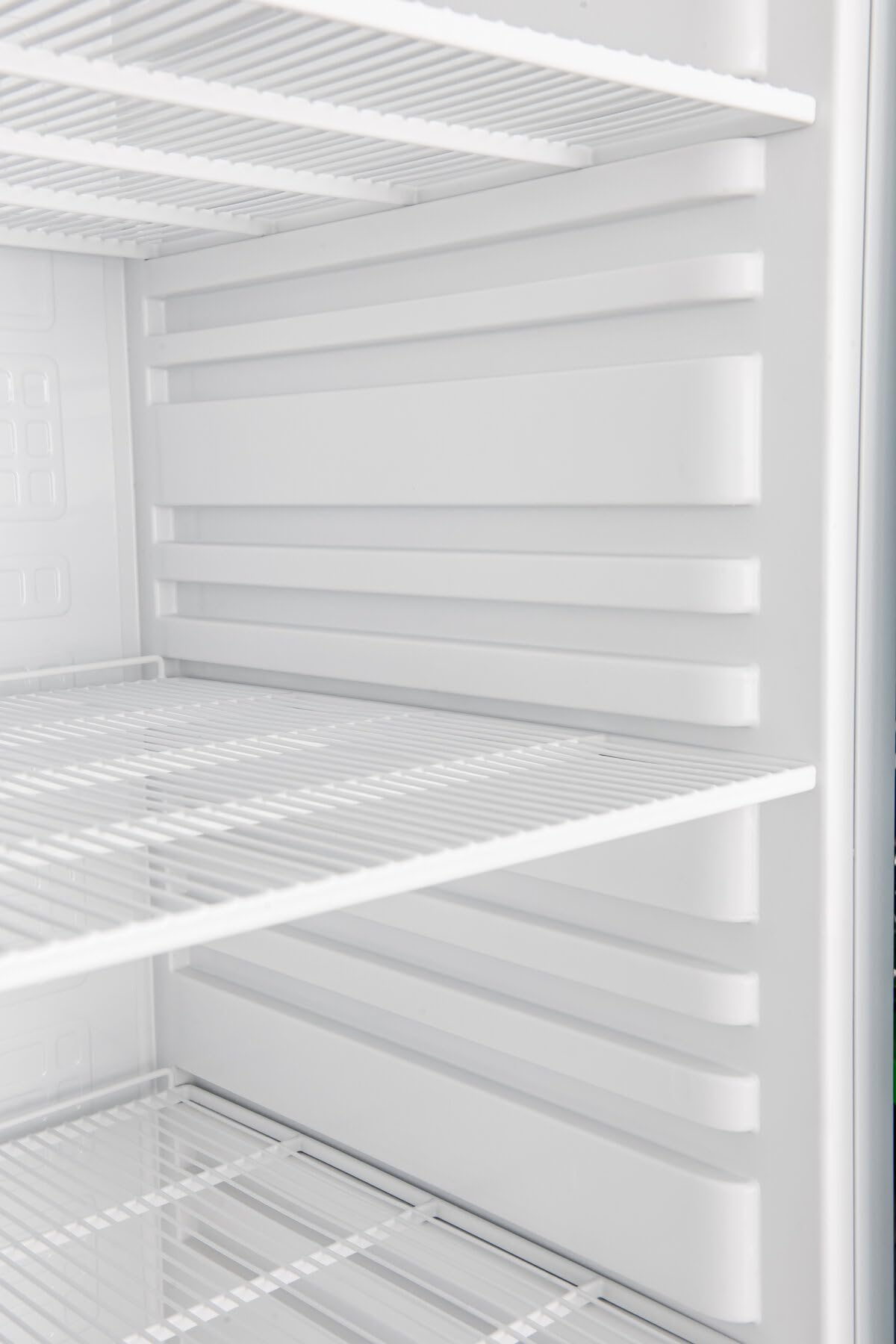 GastroHero Frigorifero Eco 600, 562 litri, bianco, frigorifero commerciale con raffreddamento ad aria, da 0 a +8 °C, sbrinamento automatico, termostato digitale, richiudibile, R600a
