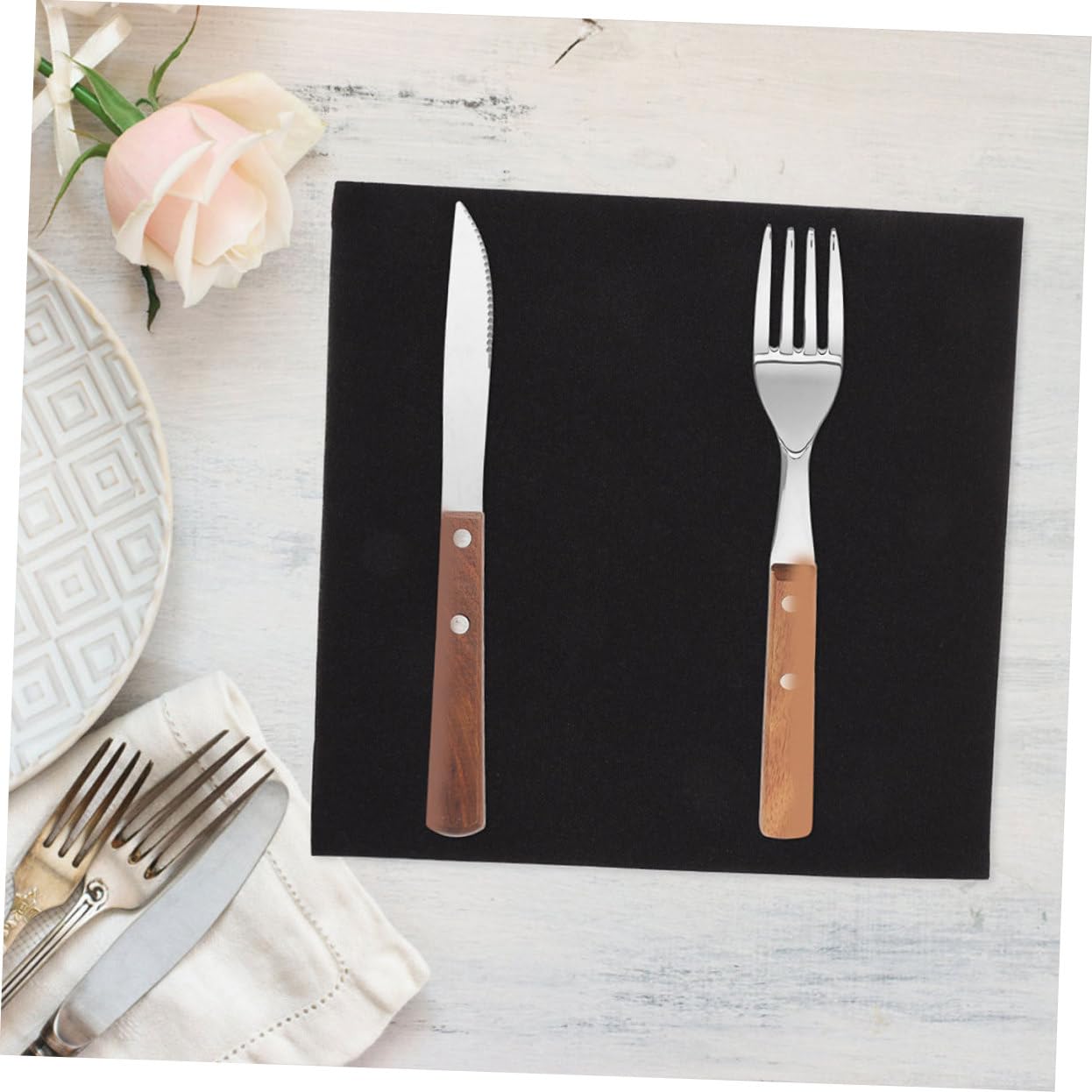 Alipis Lot de 100 Serviettes de Table en Papier Noir, Épaisses et Douces Peau, Résistantes aux Fuites, pour Banquets et Fêtes