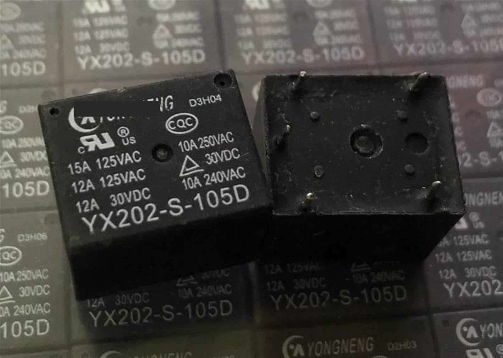 Relais 5 broches 1 pièces(YX202-S-105D 5V)