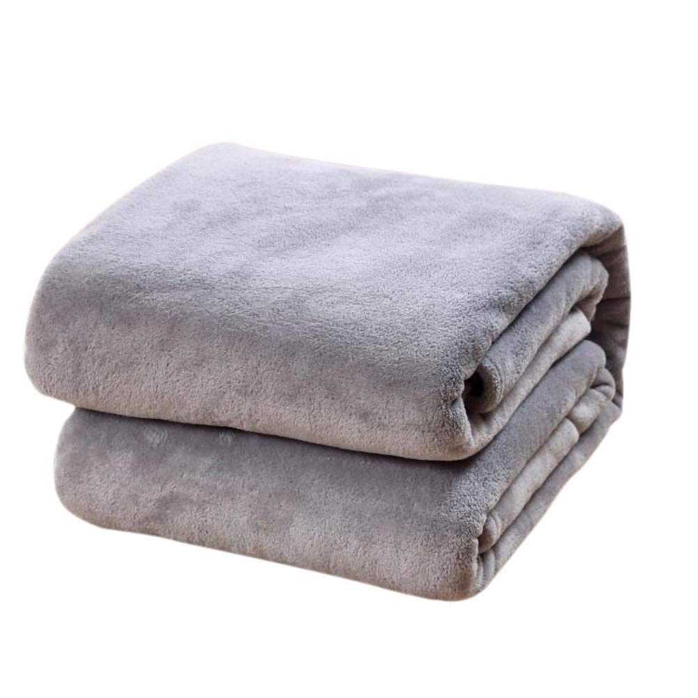 Jeté doux et polyvalent couleur argentée pour cocooning maison