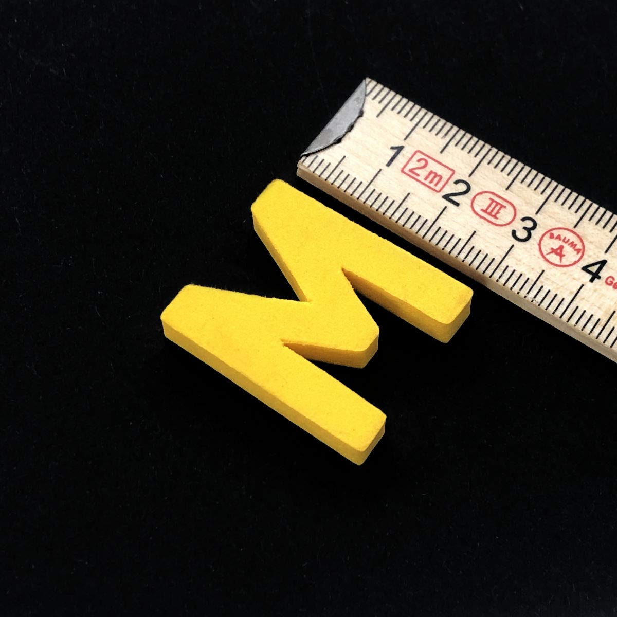 220 lettere e numeri magnetici (giallo)