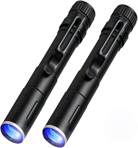 MODOAO Linterna UV mini de bolsillo negro con LED ultravioleta de 395 NM, 3 modos de detector de linternas de mano para perro/gato/mascota/orina y