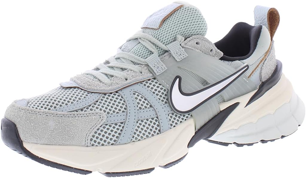 Nike Women's V2K Run Trainers - Light Pumice Chrome 003