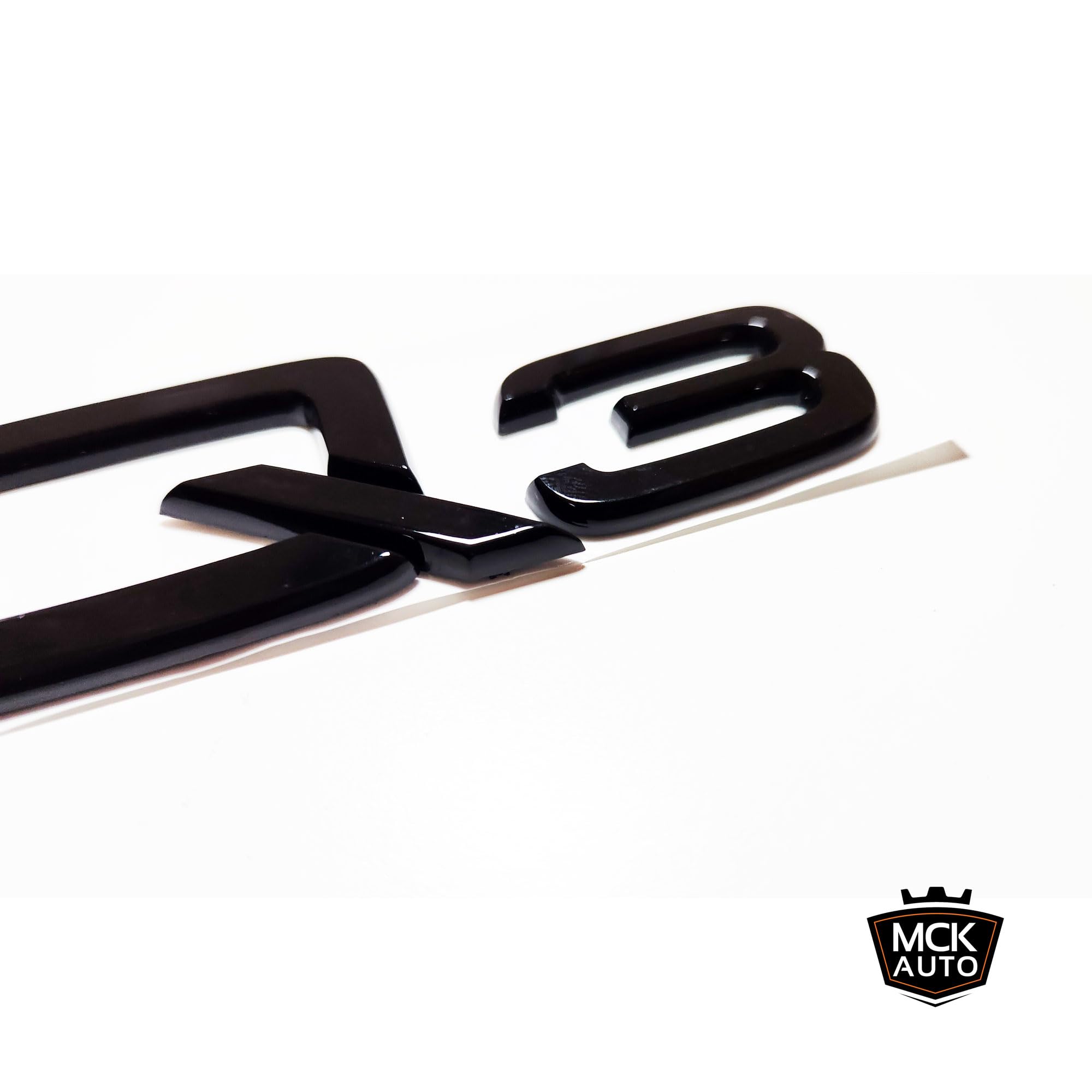 Q3 Nero Lucido Anteriore Posteriore Ala Nero Badge Logo Boot Emblema Adesivo Tuning