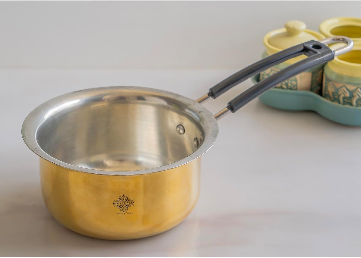 Indian Art Villa Traditional Brass Saucepan with Tin Lining – Perfect for Boiling, Simmering, and Sauteing – Heat safe Handle, Volume- 105 Oz