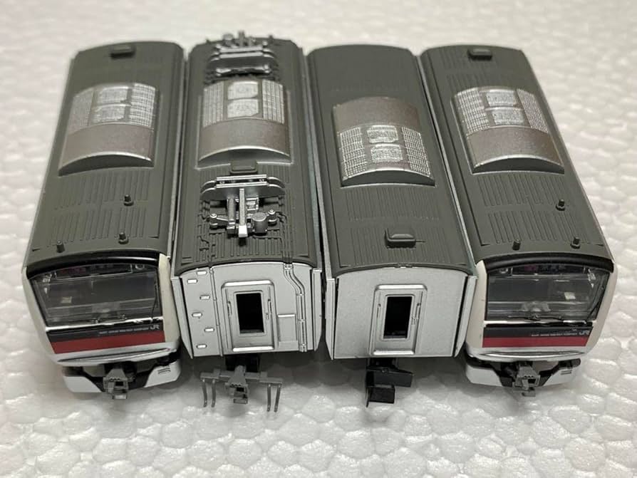 カ*シ様 ・Bトレ・JR東日本E233系（京葉線）・10連フル編成 Bトレイン E233系 京葉線 10両フル編成 N化 動力2両 - メルカリ