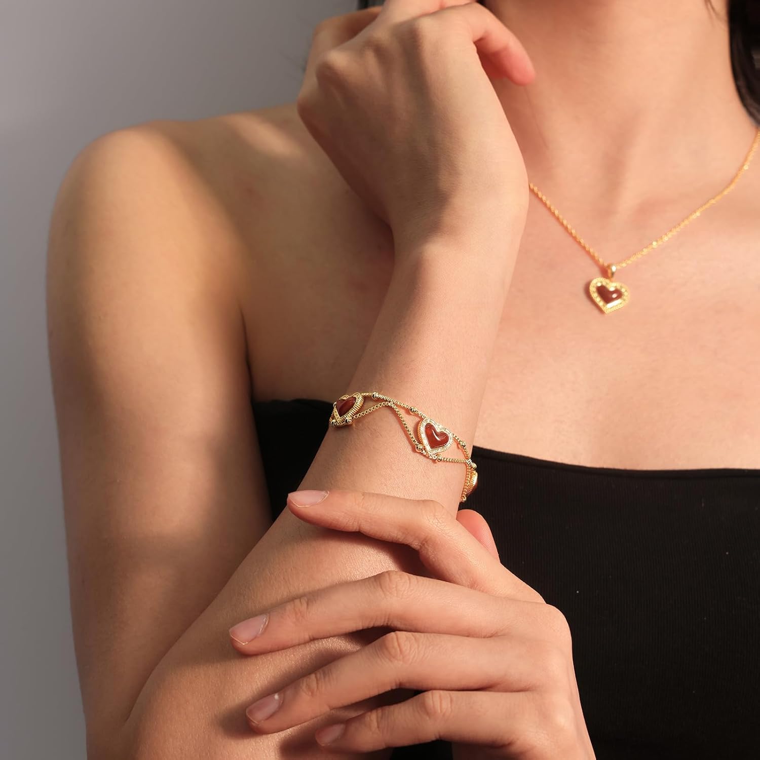 ARSIS Women’s Heart Bracelet – Vintage 18K Gold Plated with Red Agate, Adjustable Chain, jewelry gift