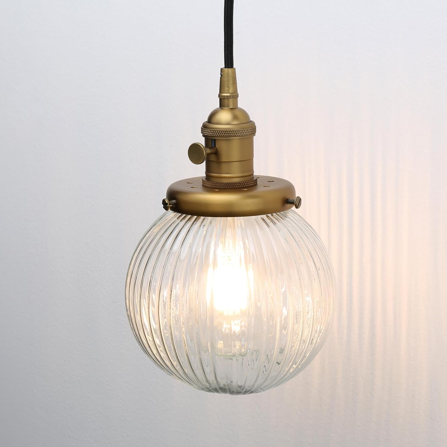 PERMO Vintage Industrial Pendant Light Gold Finish with Ribbed Clear Glass Shade, Adjustable Height Hardwired CeilingLight for Kitchen Island, Bedroom