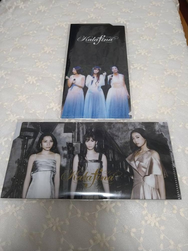 カラフィナ10周年アニバーサリーキーホルダー カラフィナ10周年アニバーサリーキーホルダー