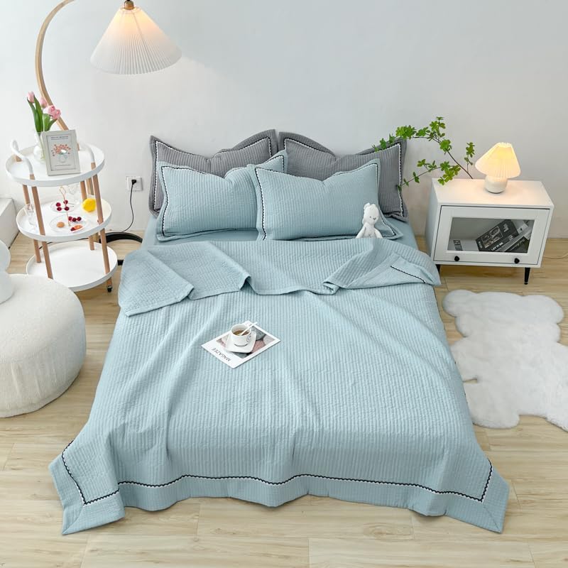 Quilted Bedspread Coverlet Set, 3 Pieces Lightweight Summer Quilt with Black Trim, Soft Breathable Bedding Set (Light Blue, Twin)