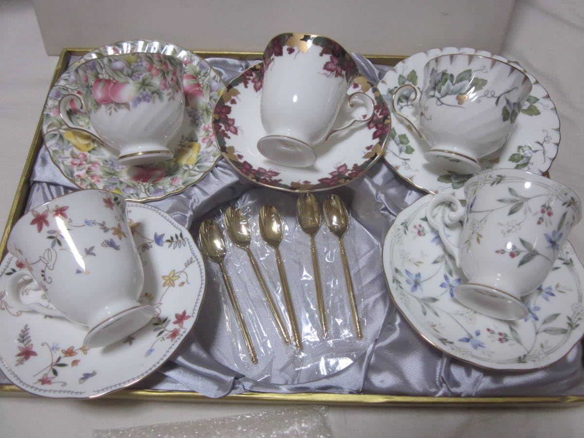 Amazon.co.jp: HOYA ホヤ ボーンチャイナコーヒーカップ＆ソーサー