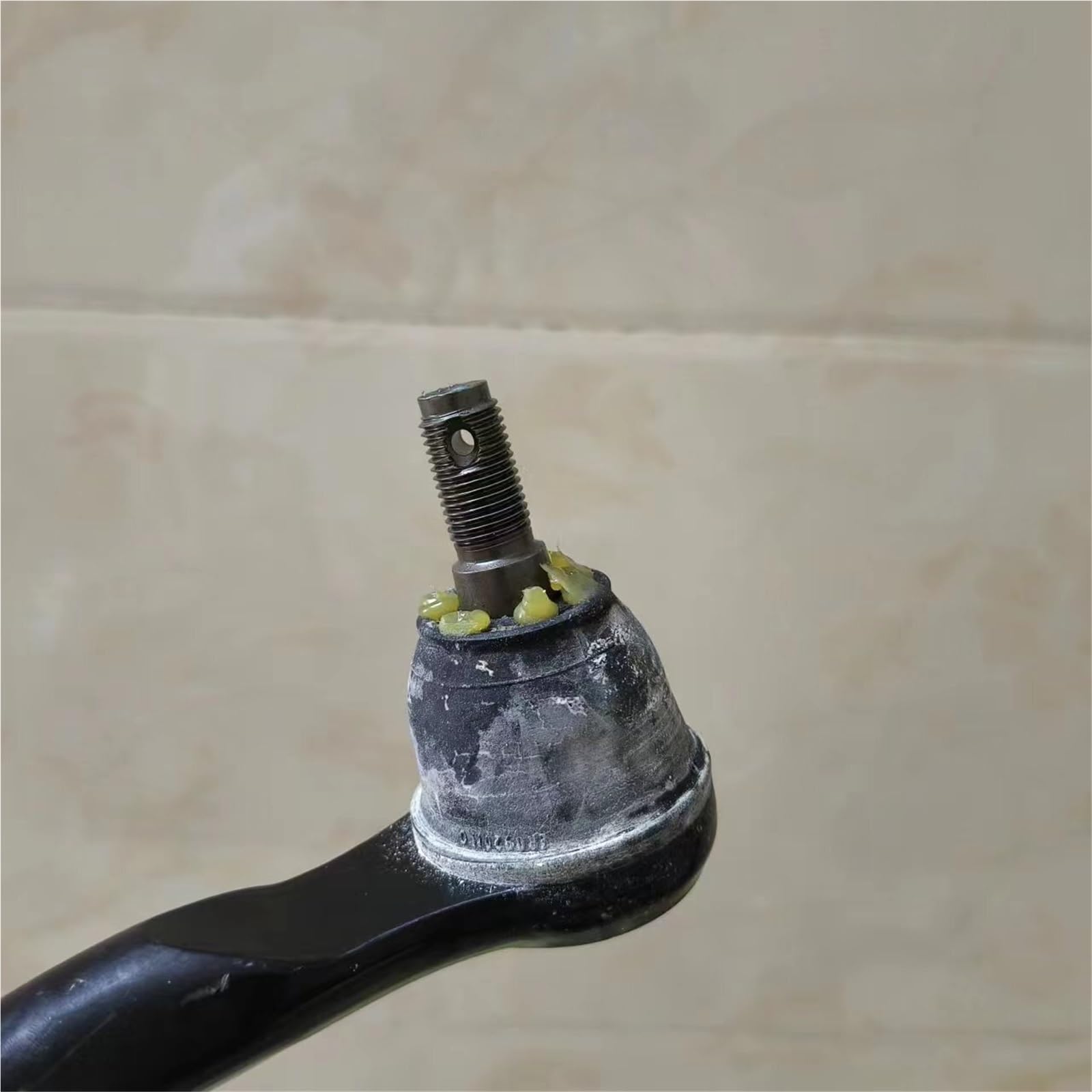 drążka kierowniczego narzędzie Pasuje do Mitsubishi Montero Pajero V93 V95 V96 V97 V98 2006-2020 4422A037 4422A038 końcówka drążka kierowniczego samochodu(4422A038)