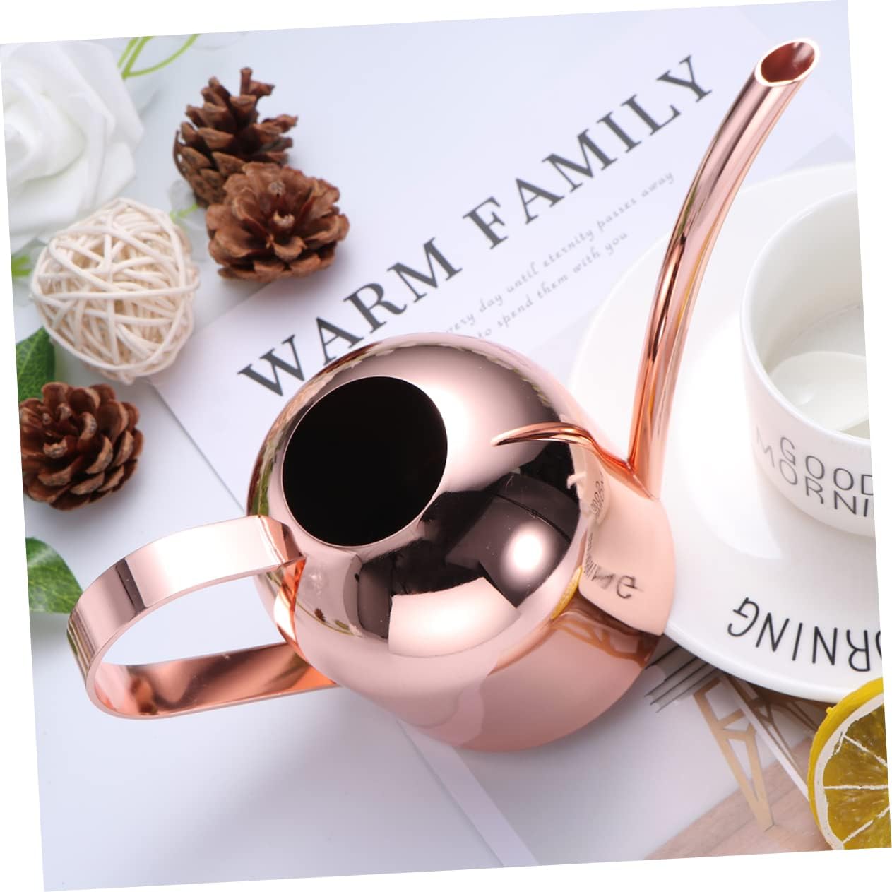 Watering can,Decorate Water Bottle Watering Can Indoor Outdoor Watering Can Sprinkling Watering Can Plant Mister Watering Can for Indoor Plants Spout Spray Bottle Small Watering Can Sprinkler(Golden)