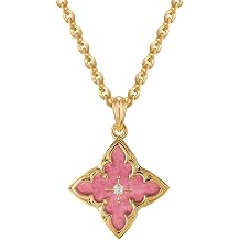 Gold Necklace for Women Charm Clover Pendant Gold Statement Necklaces