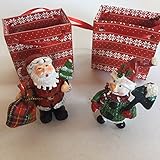 je ein Weihnachtsmann und ein Schneemann