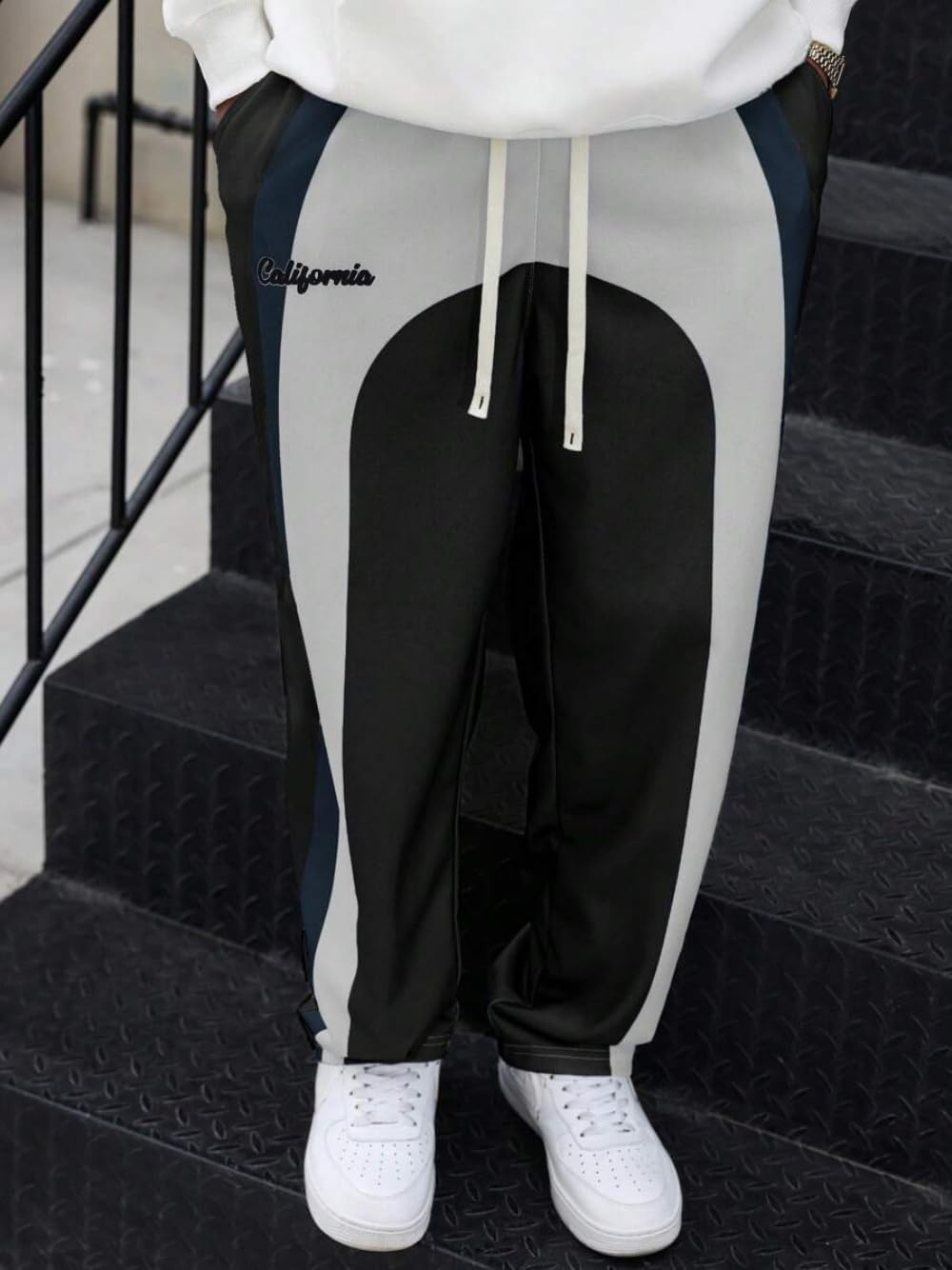 ZAFUL Men's Baggy Sweatpants Drawstring Straight Leg Workout Joggers Colorblock Casual Loose Lounge Pants - Image 3