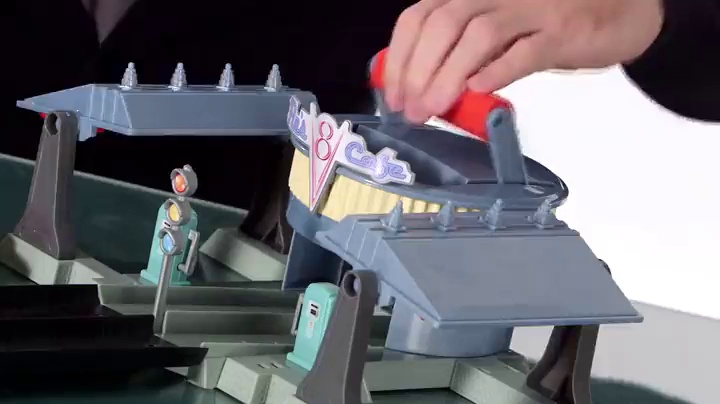 Amazon.com: Disney Cars Toys Action Shifters Flo's V8 Café