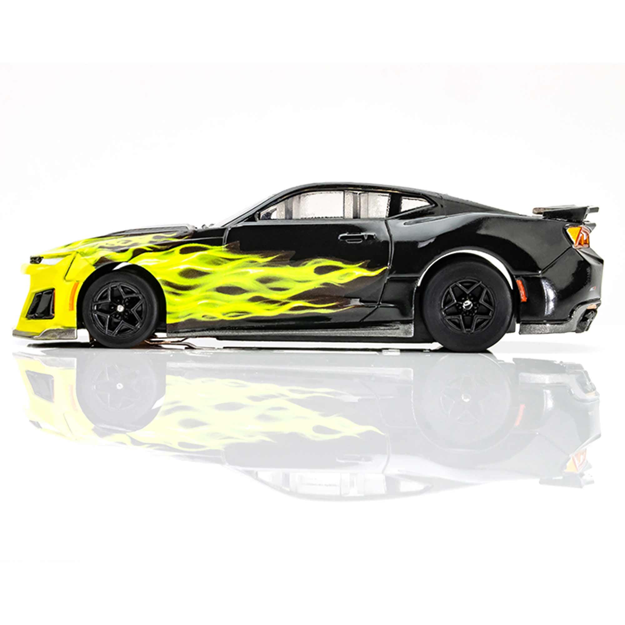 AFX Racing 22060 Camaro 2021 Wildfire Blk/LIM