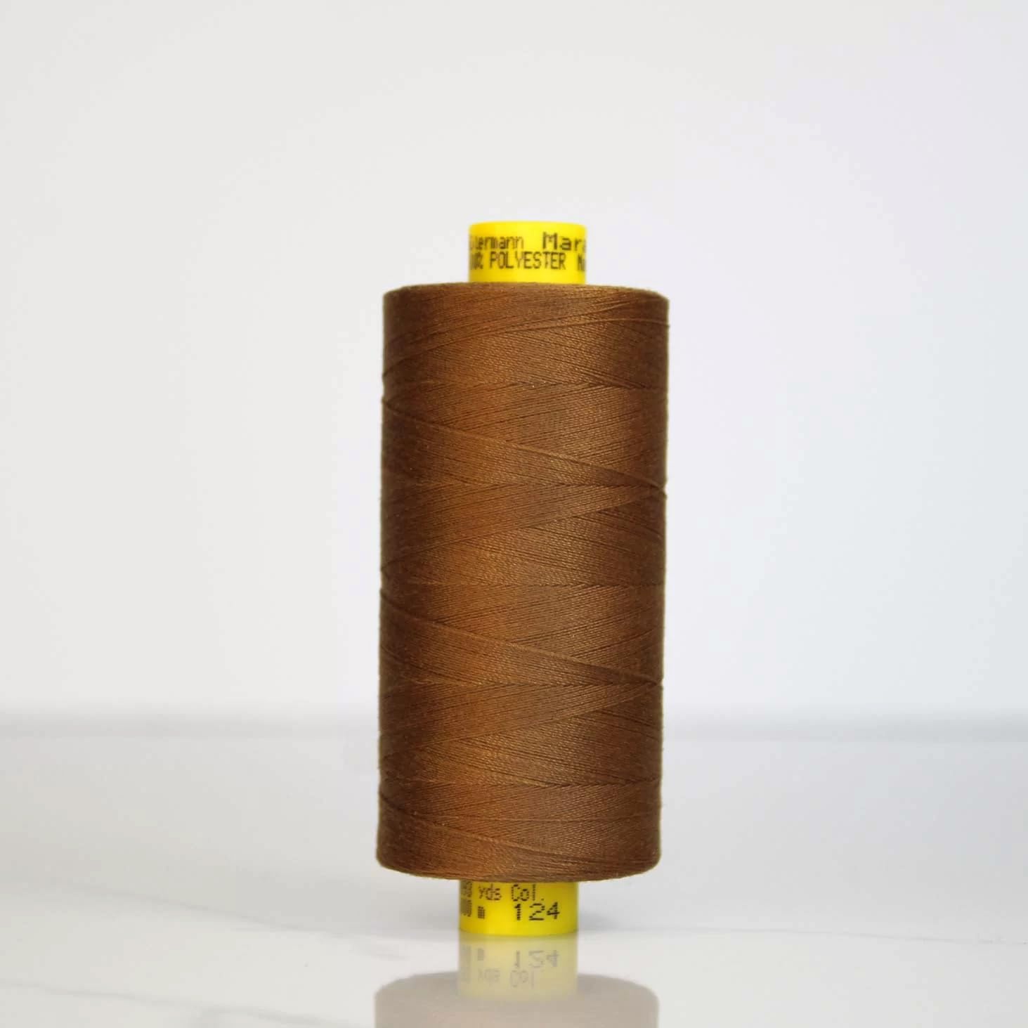 Gutermann Mara 120 All-Purpose Polyester Sewing Thread – 1000m Spool, UV Resistant, Silky Shine, Tear & Abrasion Resistant – Perfect for Sewing Machines or Hand Sewing/Colour-124
