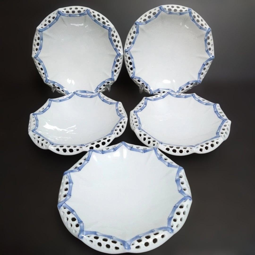 新品 三川内焼 十四代玉泉窯 透水彫 中皿5枚　お正月 三川内焼 十四代玉泉窯 透水彫 中皿5枚 お正月