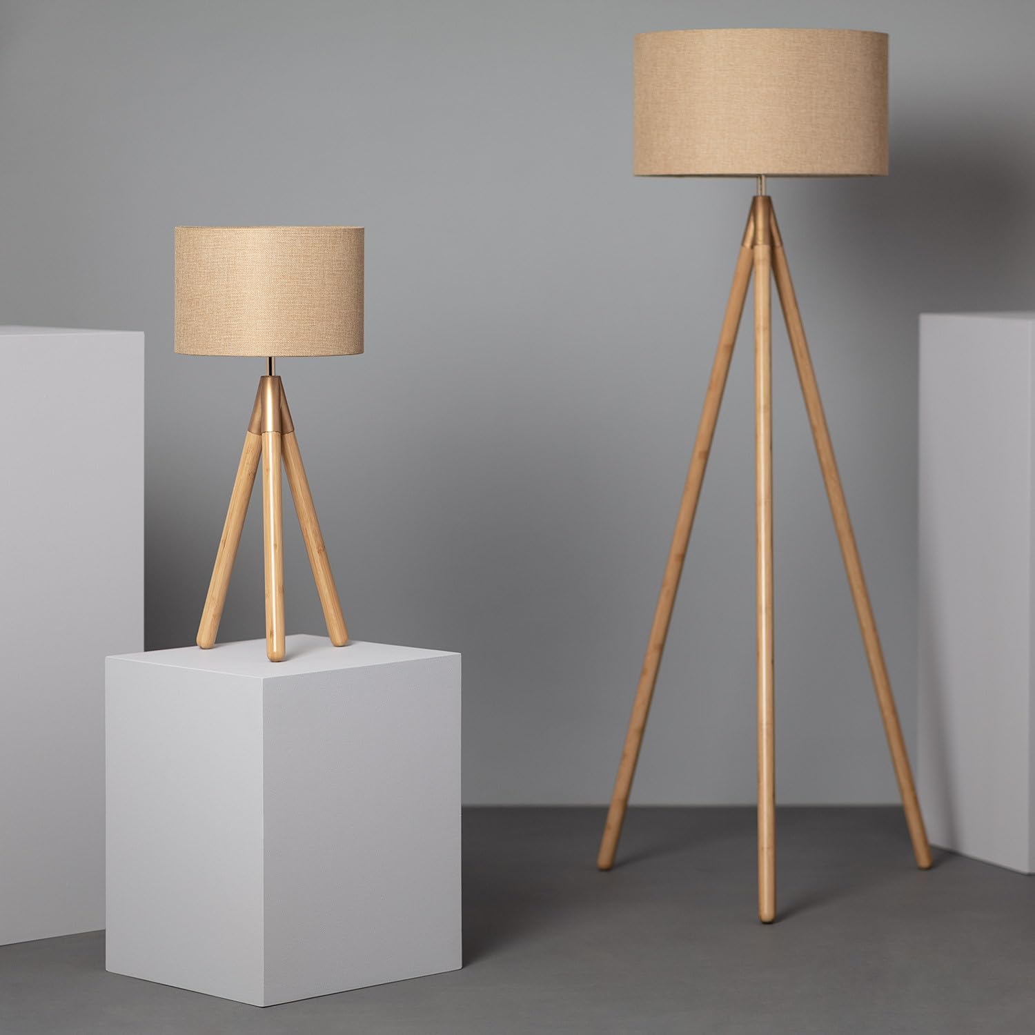 LEDKIA Lámpara de Pie de Madera y Tela Wolby Beige | CasquilloE27