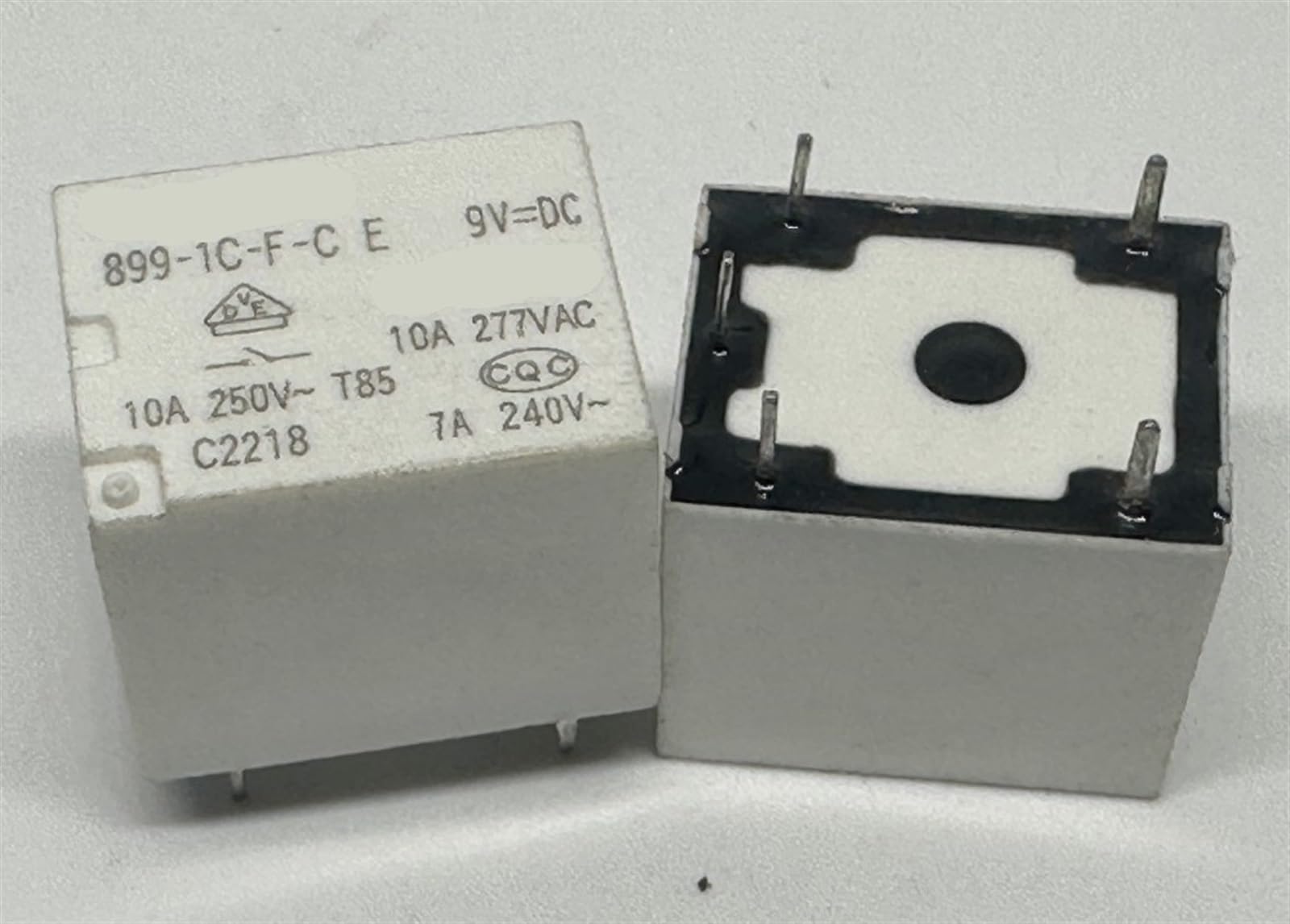 Relé T73-1C-9V de 5 pines y 9VDC para circuitos electrónicos 3