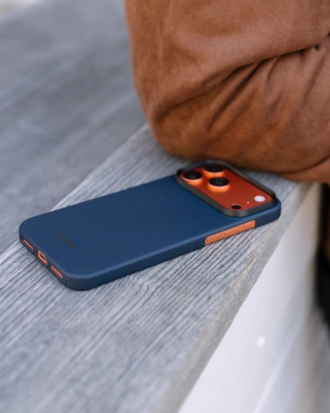 Capa Thinborne compatível com iPhone 17 Pro, [fibra de aramida
