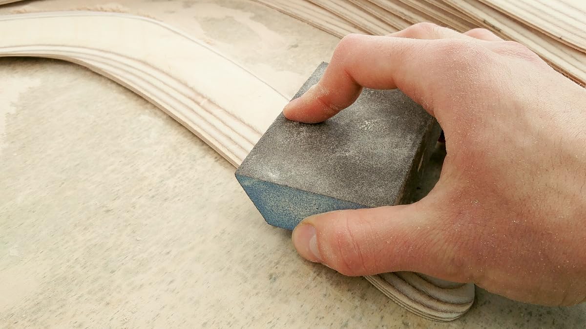 Premium Holz-Bumerang „Dunkelbraun“ – Traditionell handgefertigt mit 100% Rückkehrgarantie, wenn er richtig geworfen wird – Perfektes Wurferlebnis für Sport & Freizeit! Bumerang für erwachsene