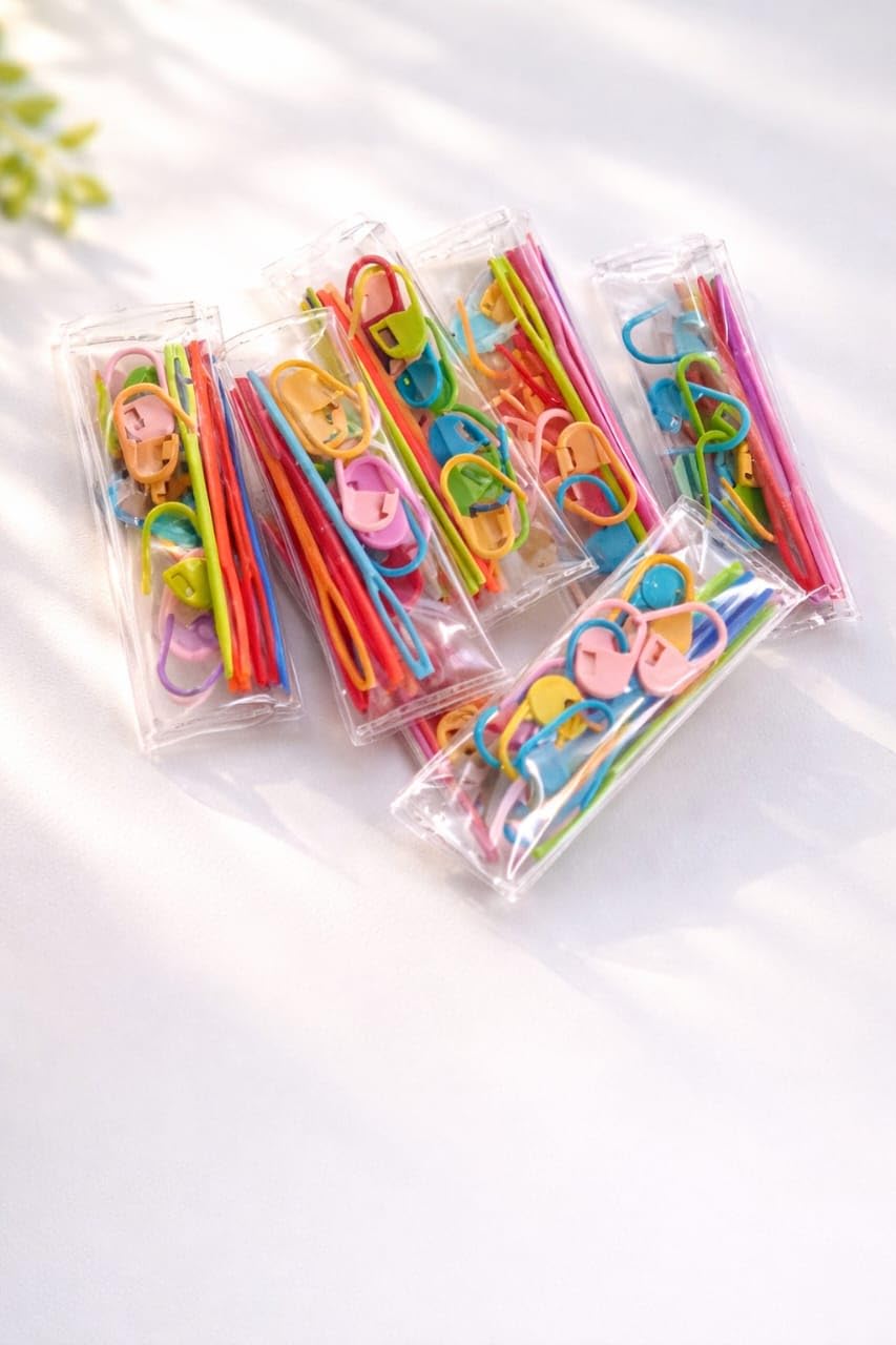 Yarn Plastic Needles and Stitch Markers Set, Colorful Knitting Accessories, 12 Needles and 20 Stitch Markers