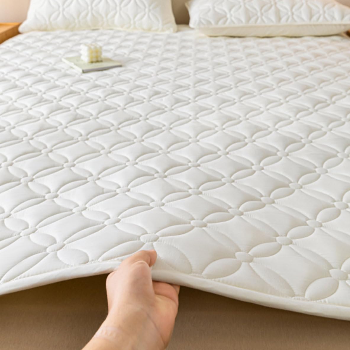 airweave 敷きパッド クールサイド ベージュ 格子状・ストライプ airweave 敷きパッド クールサイド ベージュ 格子状・ストライプ