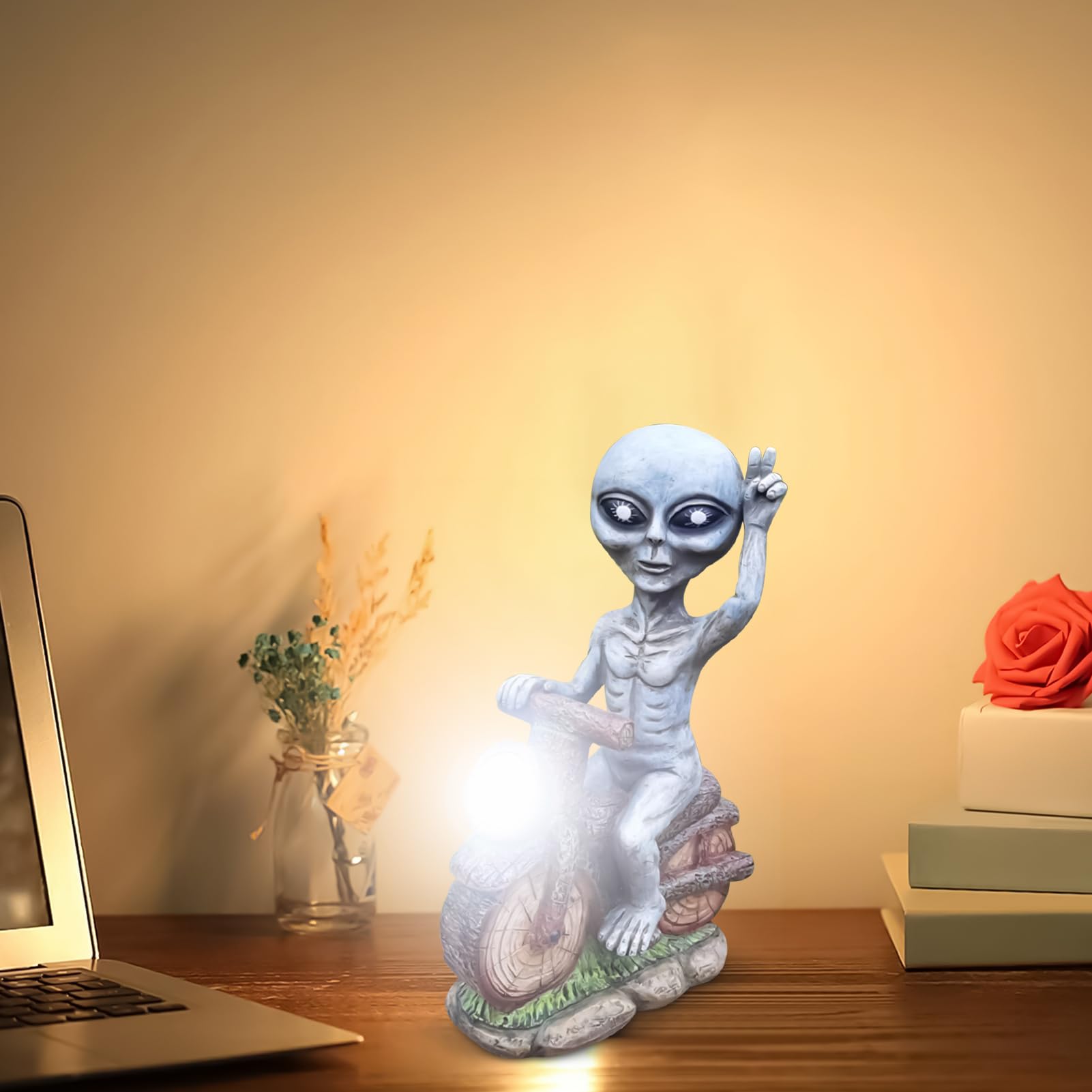 Aliene - Decorazione Capricciosa con Energia Solare | Statua Resina Aliena con Batteria Incorporata 300mAh Autonomia 8-10H | per Collezionisti Fantascienza Halloween Casa Enca