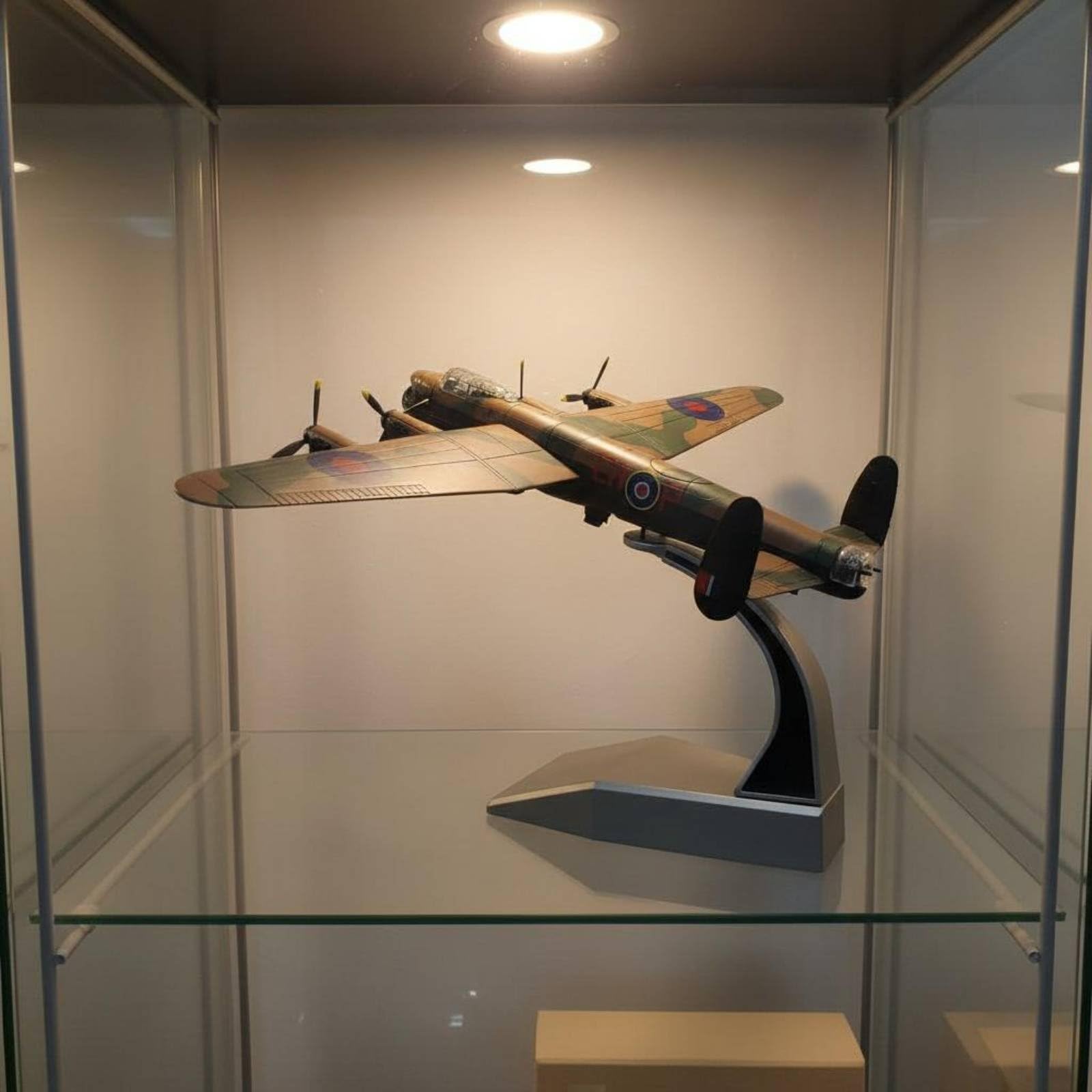 Modelo de Bombardero Bombardero Histórico Aleación Maqueta Histórico Muy Detallado Metal Fundido para Coleccionistas, Exposición