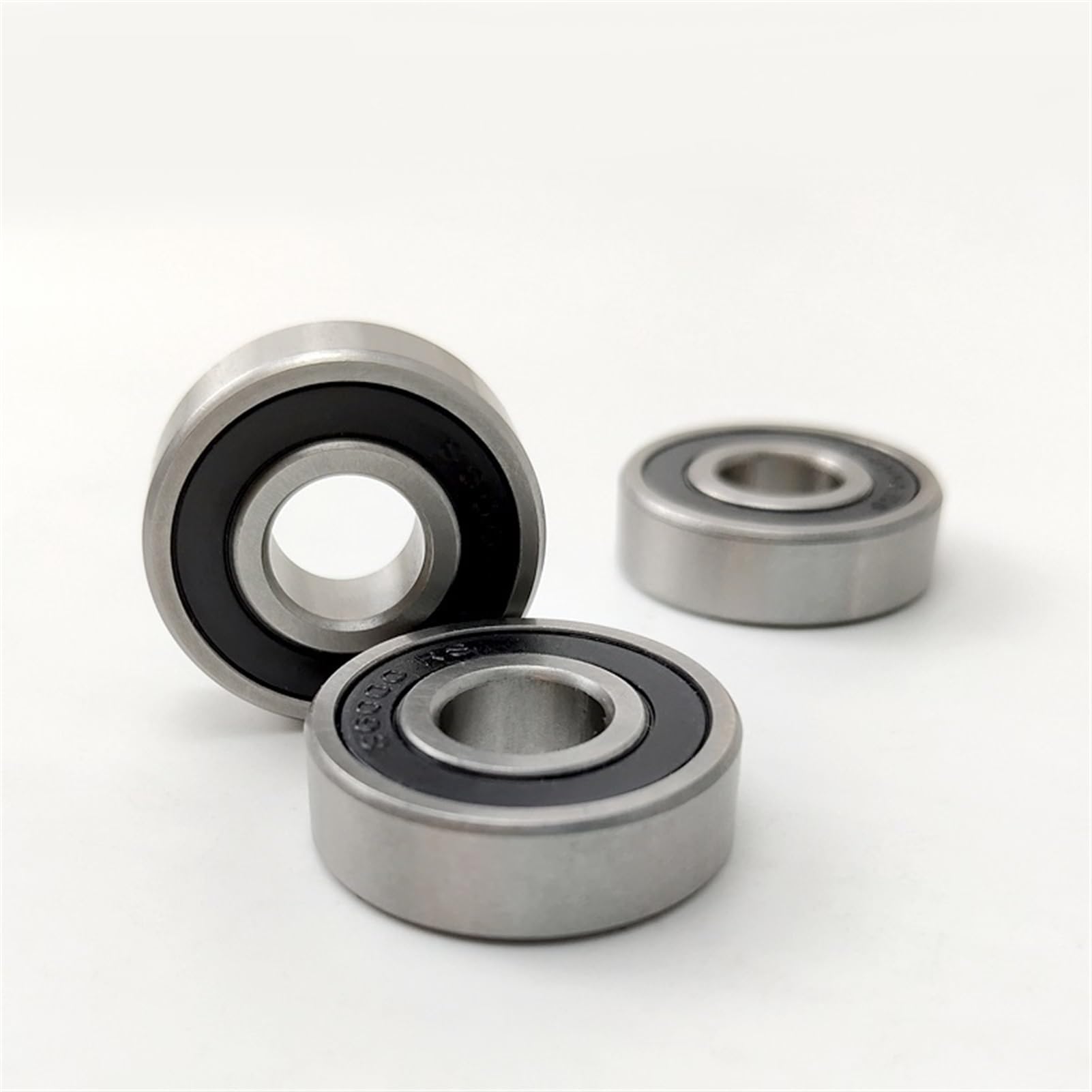 Łożyska do deskorolek 2PCS Stainless steel mixed silicon nitride ceramic ball bearings 6000 6001 6002 6003 6004 6005 6006 2RS smooth mute(6004 20x42x12mm)