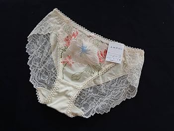 みー　LINGERIEAM ホワイト花柄レース　C75 ショーツM みー様専用 LINGERIEAM ホワイト花柄レース C75 ショーツM