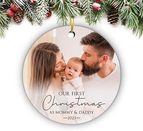 Mommy  Daddy Our First Christmas as a Family Ornament 2022 Adornos de Navidad para nuevos padres adorno de Navidad de círculo familiar de animales