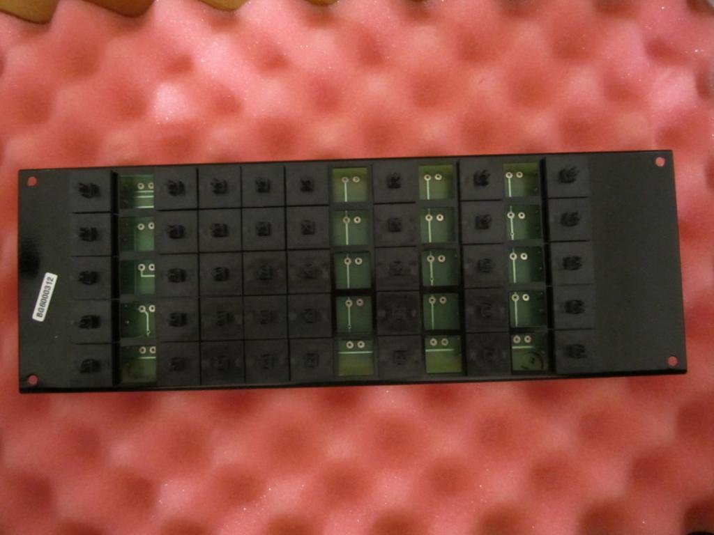 84-1329 82.611 Keyboard