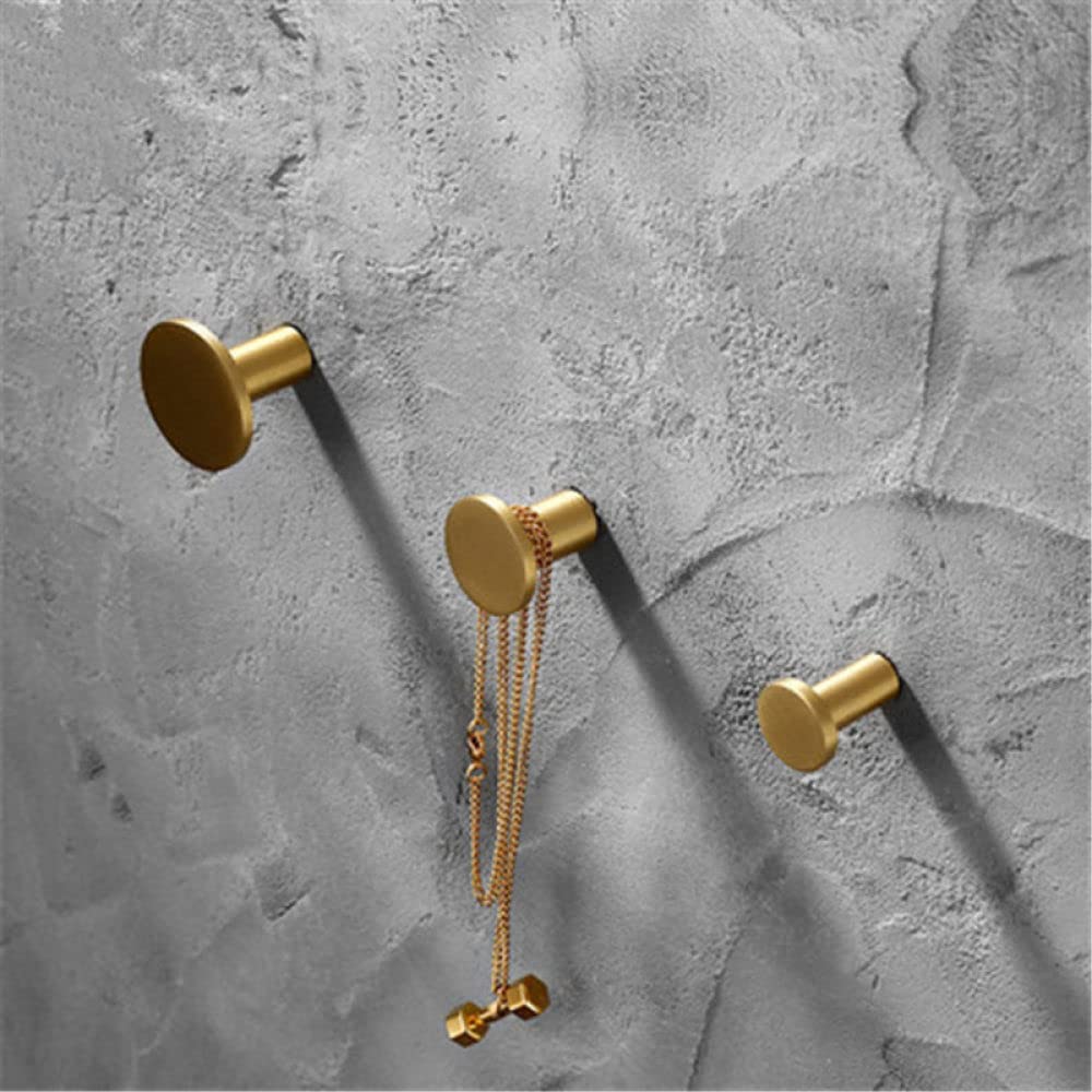 Robe crochet cuisine doré pour organiser une salle de bain chic