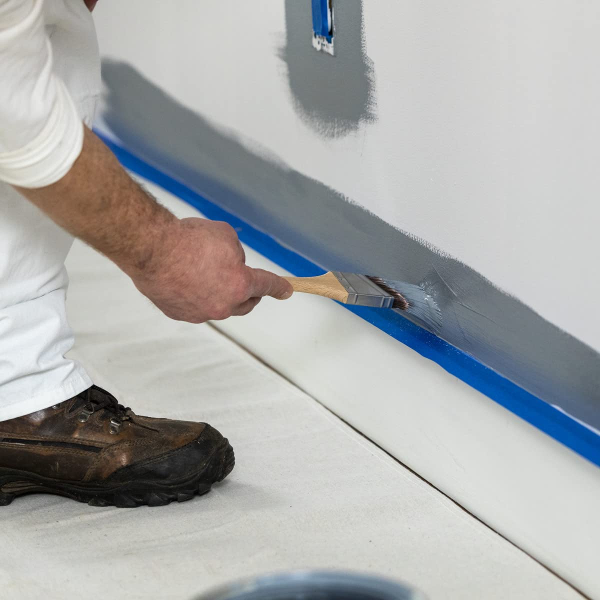 FrogTape ProGrade Blue Painters Tape with PAINTBLOCK, 2 Inch Wide (1.88 In. x 60 Yds), Medium Adhesion, Blue, 18 Rolls (104957)