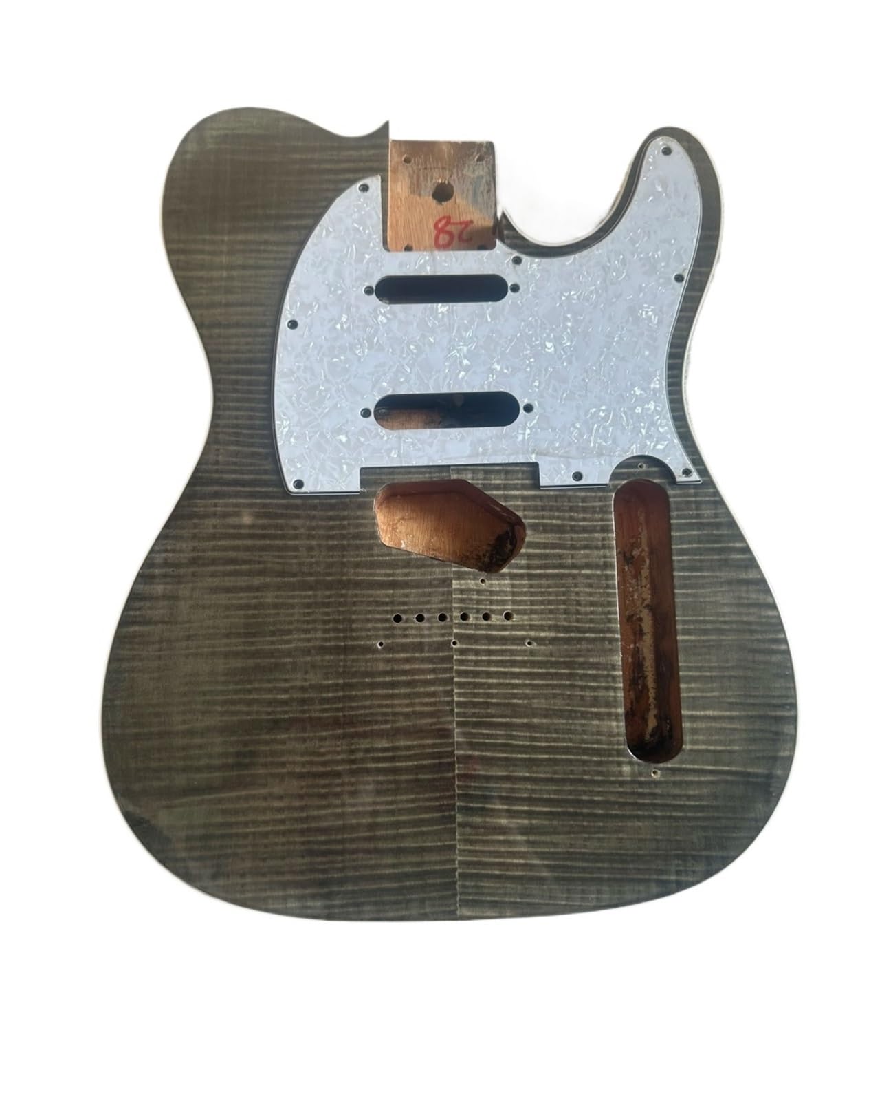 Corpo della chitarra in legno di mogano africano di acero fiammato, finitura lucida, parte fai da te for liutaio, alcuni graffi difettosi, con bordo, pickguar(WHITE)