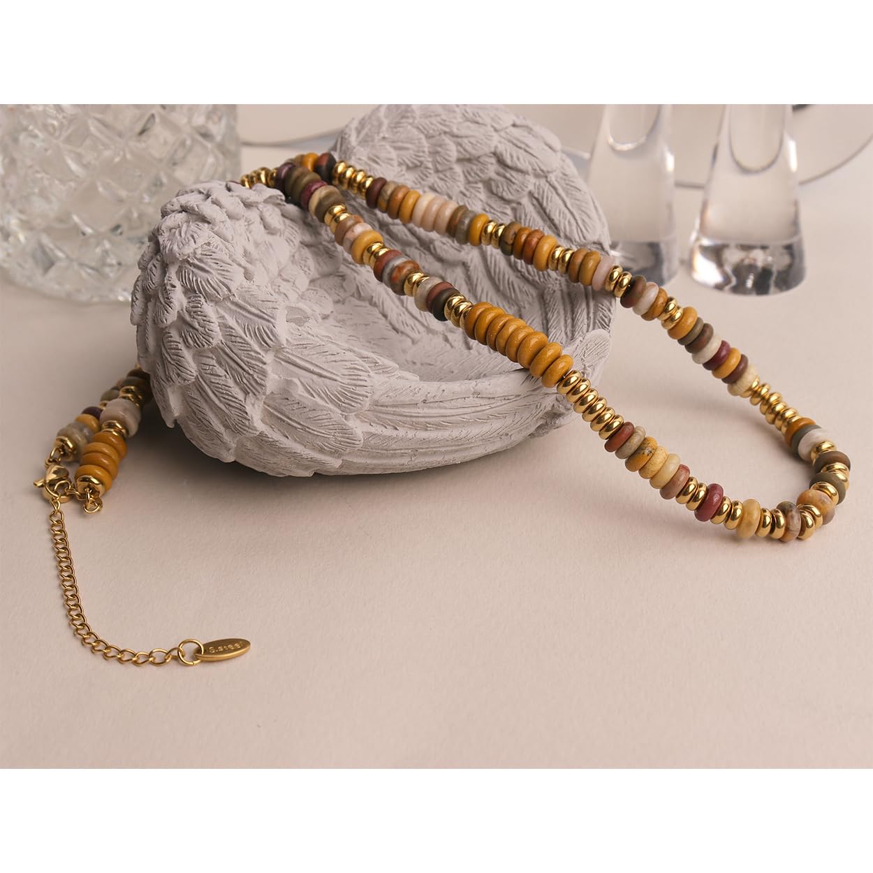 ZZHYGM Naszyjniki z koralikami dla wometeegirls - delikatna ręcznie robiona energia naturalny turkus Malachite Crystal szlachetny Złoty Strój nasiona Stwierdzenie Kzmalu Chaibeachy Akcesoria Biżuteria