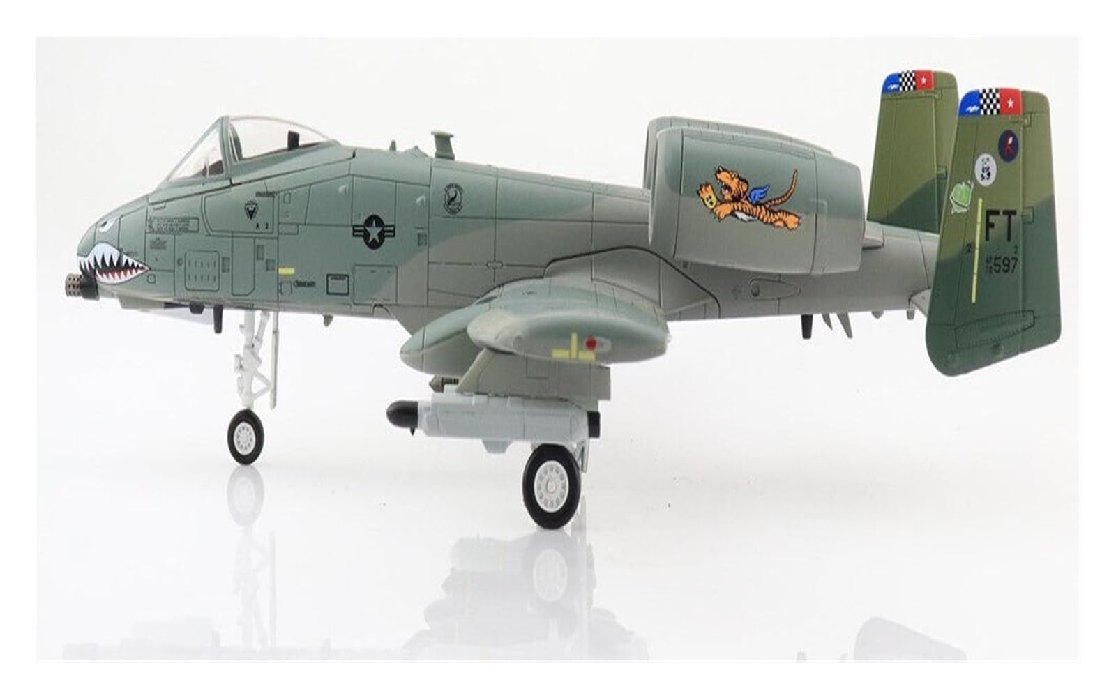 Must-Have for Collectors Modello in Piccola Scala Aerei 1 72 per American A-10C II A10 Ground Fighter Air Force 75th FS Tiger Shark Modello in Miniatura in Lega rifinita Kit di Costruzione
