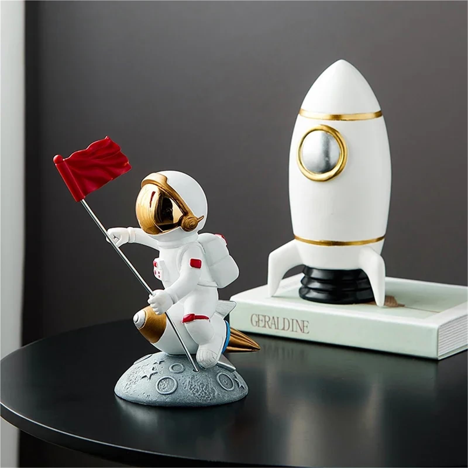 Figura de astronauta de resina de estilo moderno, estatua de astronauta, escultura de hombre espacial, modelo de decoración para el hogar, escritorio, para niños, interesante