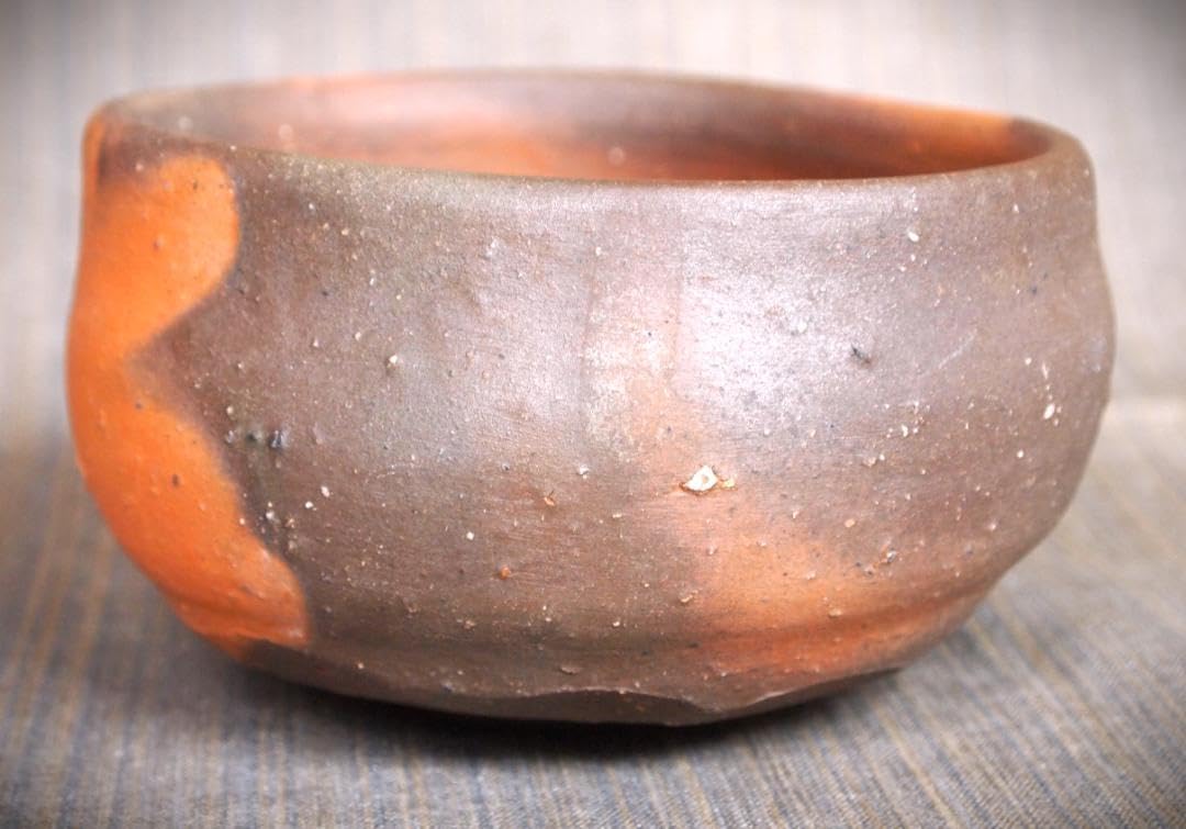 人気作家☆高力芳照【師：金重素山、金重有邦】☆備前（窯変）茶碗☆共