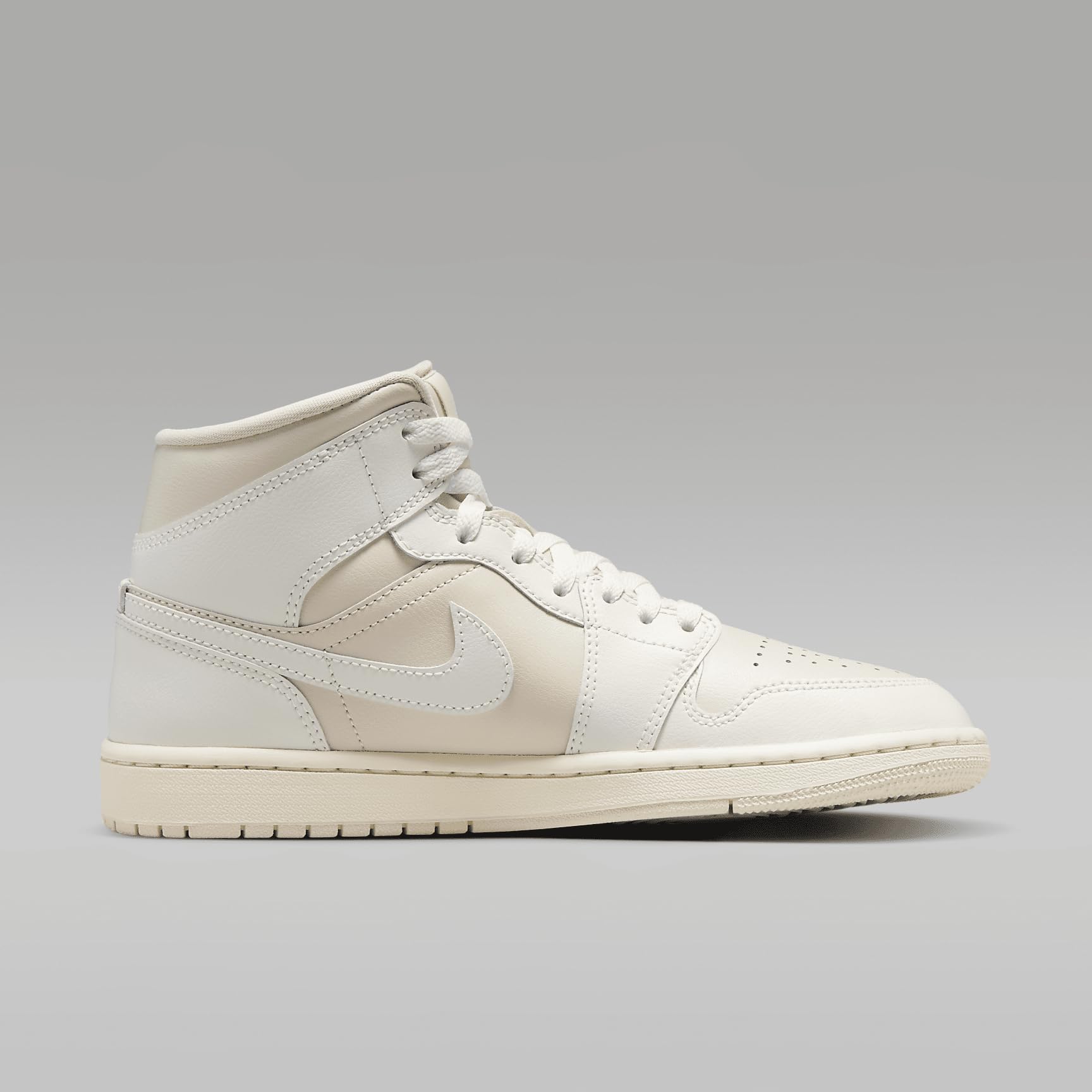 Nike Damen Air Jordan 1 Mid Women's ShoesSneaker