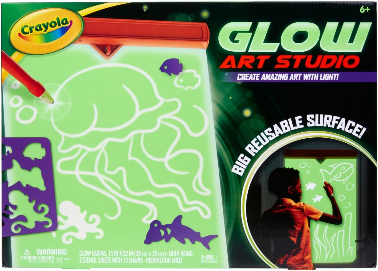 Amazon.com: Crayola Glow Art Studio, juguetes que brillan en la ...